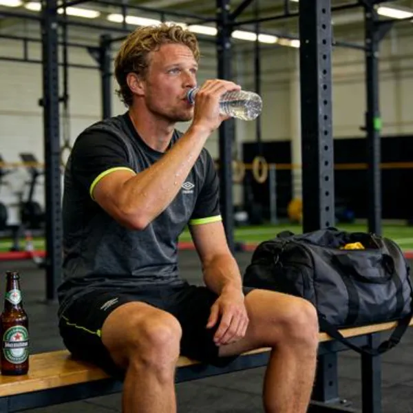 hoelang wachten met alcohol na sporten